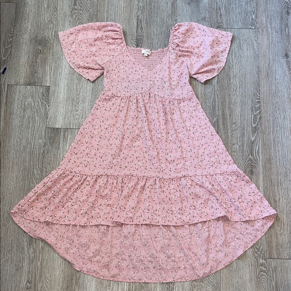 Umgee Dresses & Skirts - Umgee Pink Floral smocked floral midi dress size medium open back Easter spring